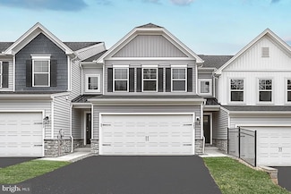 246 Magnolia Ln, State College, PA 16803