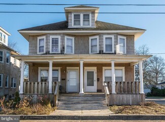 25 Naylor Ave, Penns Grove, NJ 08069