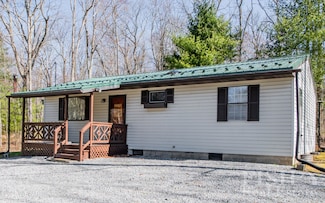 20 Penn State Ave, Loganton, PA 17747