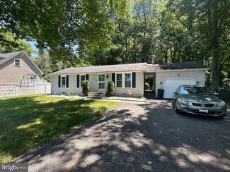 1605 Airport Ln, Accokeek, MD 20607