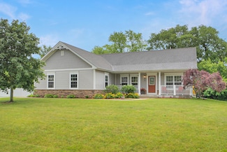 317 Appletree Ln, Eagle, WI 53119