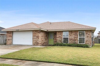 11120 Woodvine Ln, New Orleans, LA 70128