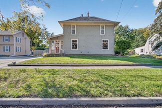 1007 N Howard St, Indianola, IA 50125