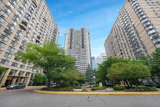 45 River Dr S Unit 2812, Jersey City, NJ 07310