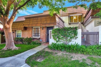 10145 Larwin Ave Unit 2, Chatsworth, CA 91311