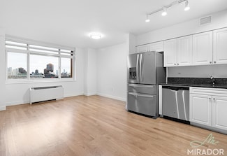60 W 23rd St Unit 1907, New York, NY 10010