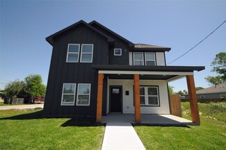 8203 Gladstone St, Houston, TX 77051