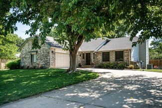 1222 N Briarwood Ct, Derby, KS 67037