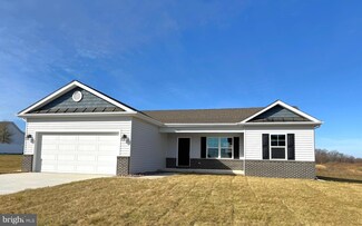 165 Finney Dr, Martinsburg, WV 25405