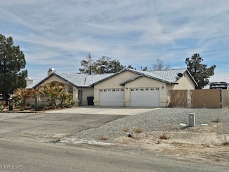 901 E Jaybird St, Pahrump, NV 89048