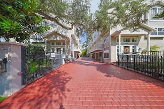 2403 W Palm Dr Unit 2, Tampa, FL 33629