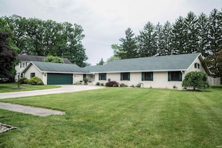 5101 N Weir Dr, Muncie, IN 47304