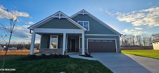 471 Trillium Trail, Lenoir City, TN 37771