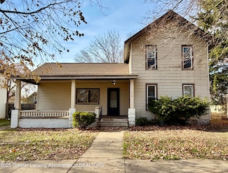 214 S Cedar St, Owosso, MI 48867