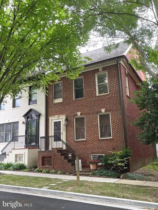422 Little Quarry Rd, Gaithersburg, MD 20878