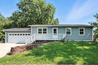 200 Juniper Ct, North Liberty, IA 52317