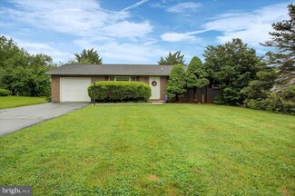 1536 Farm Ln, Greencastle, PA 17225