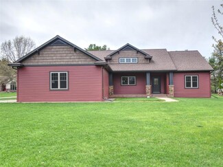 1132 Sweetwater Close, Altoona, WI 54720