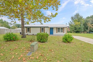 37 Beech Ln, Defuniak Springs, FL 32435