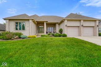 286 S Woodridge Dr, Pittsboro, IN 46167