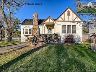 6 Willow St, Newburgh, NY 12550