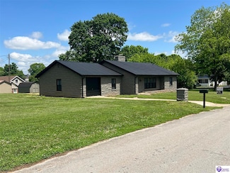 406 N Hubbard Ave, Munfordville, KY 42765