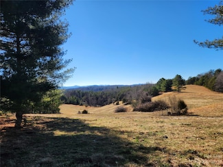 275 Sumerset Ln, North Wilkesboro, NC 28659
