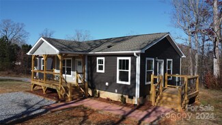 1627 Amherst Rd, Morganton, NC 28655