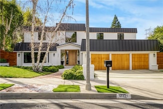 18321 Lake Encino Dr, Encino, CA 91316