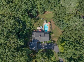 18 Old Stone Way, Bedford, NH 03110