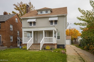 2127 Goodnor Rd, Cleveland Heights, OH 44118