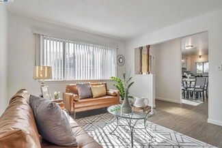 8629 Beverly Ln, Dublin, CA 94568