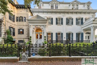 207 E Hall St, Savannah, GA 31401