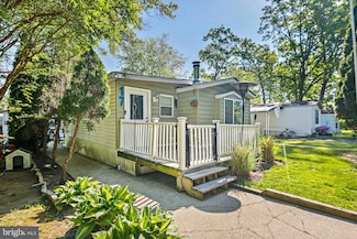 17 Philadelphia Rd, Joppatowne, MD 21085