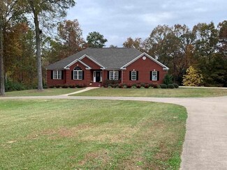325 Mapleton Dr, Hamilton, AL 35570