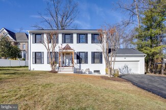 3542 Devon Dr, Falls Church, VA 22042