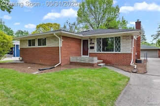 27677 Doreen St, Farmington Hills, MI 48336