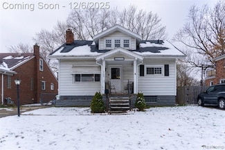 22799 Oakwood Ave, Eastpointe, MI 48021