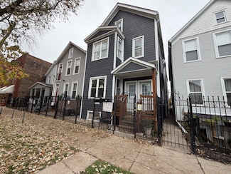 1626 N Washtenaw Ave Unit 2R, Chicago, IL 60647