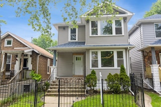 223 W 118th St, Chicago, IL 60628