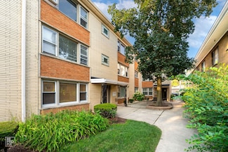 3517 S Harlem Ave Unit C2, Berwyn, IL 60402