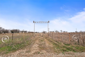 2209 County Road 332, Era, TX 76238