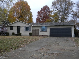 4039 Ravenwood Dr SE, Warren, OH 44484