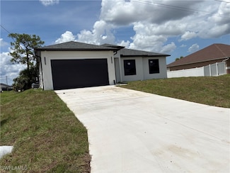 1631 NE 34th St, Cape Coral, FL 33909