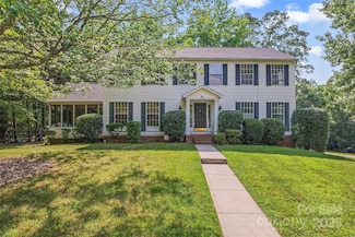 9833 White Cascade Dr, Charlotte, NC 28269