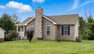65 West Dr, Clarksville, TN 37040