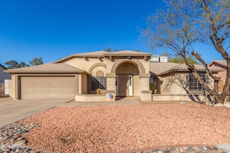 7008 W Mitchell Dr, Phoenix, AZ 85033