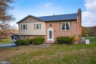 2857 Glen Hollow Dr, York, PA 17406