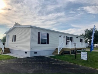 92 Fox Cir Unit 92, Lockport, NY 14094