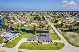 142 Mark Twain Ln, Rotonda West, FL 33947